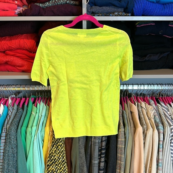 J Crew fluorescent yellow short sleeve crew neck cashmere sweater size XS​ - Picture 3 of 3